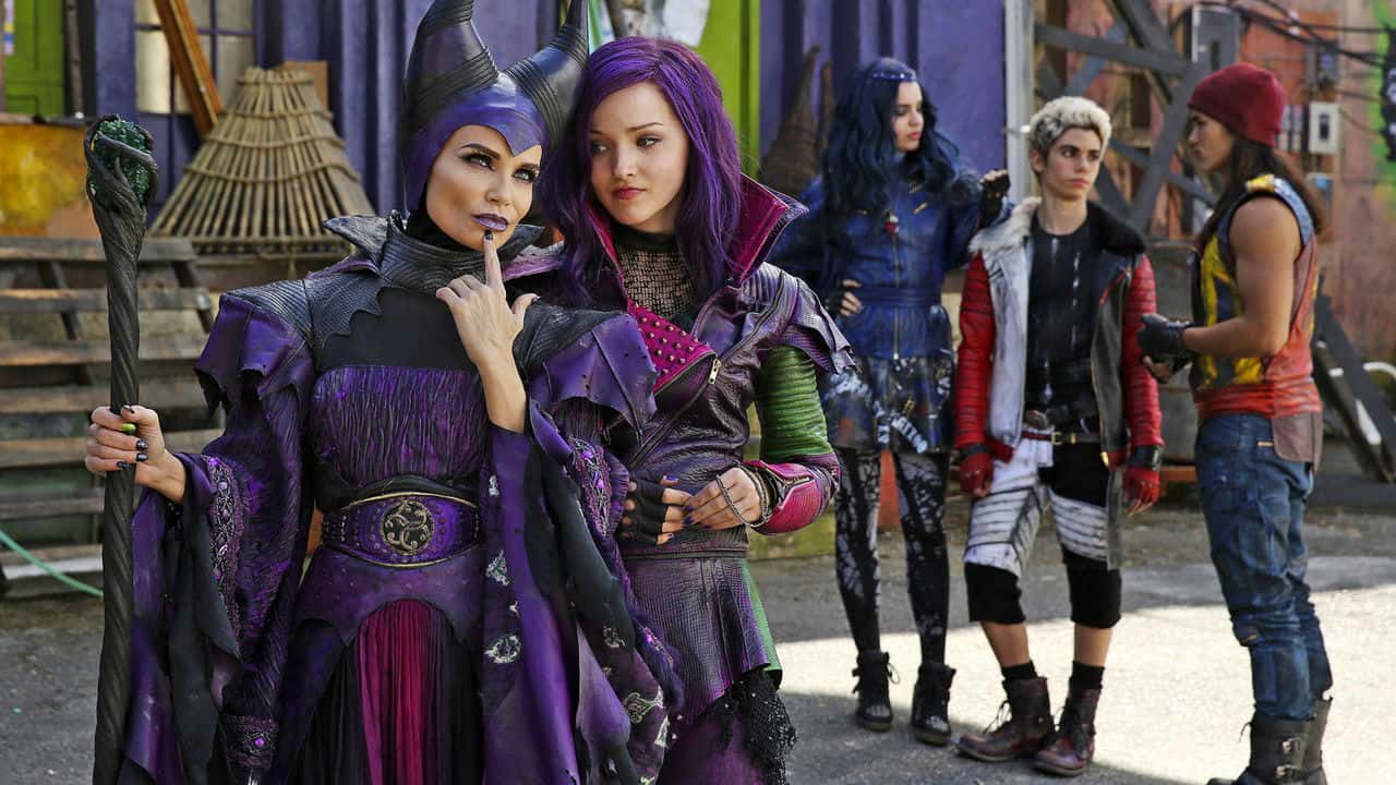 Nonton film Descendants (2015) subtitle indonesia streaming HD gratis