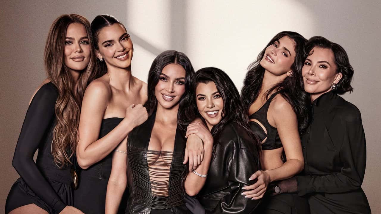 Nonton film The Kardashians (2022) subtitle indonesia streaming HD gratis