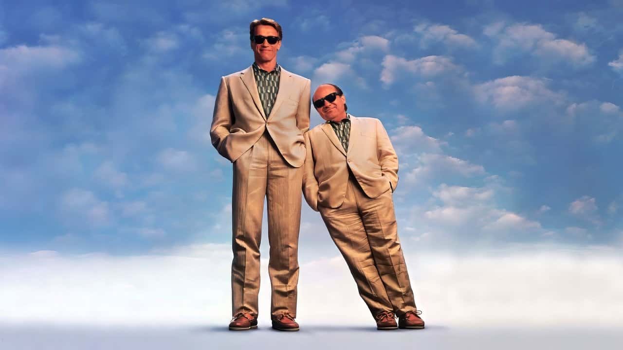 Nonton film Twins (1988) subtitle indonesia streaming HD gratis