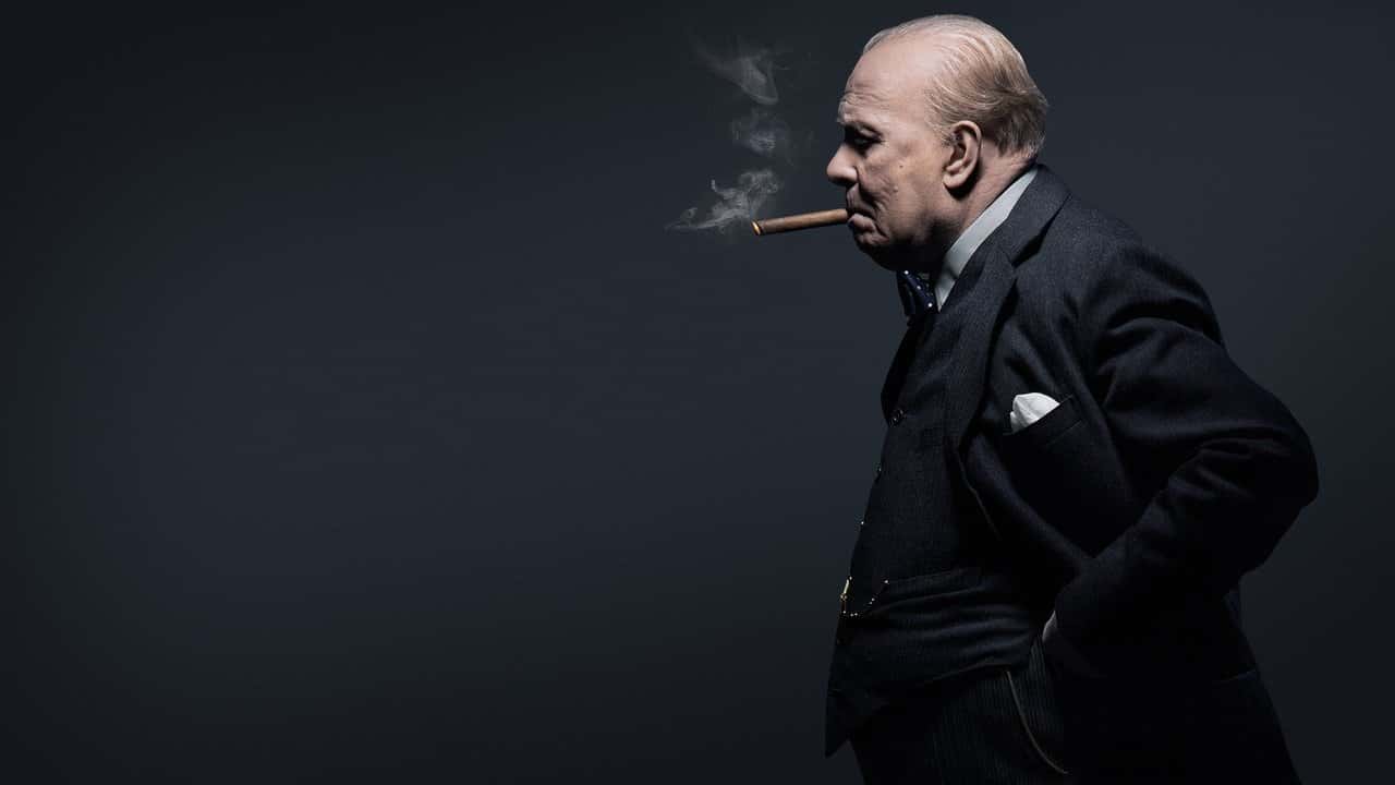 Nonton film Darkest Hour (2017) subtitle indonesia streaming HD gratis